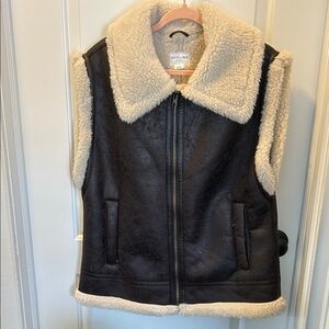 Aerie Brown and Cream sherpa Lined Vest